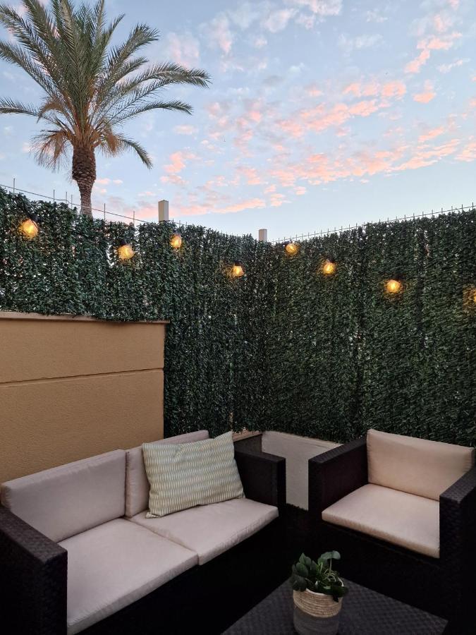 Precioso Bajo Con Jardin En Vera Luaran gambar